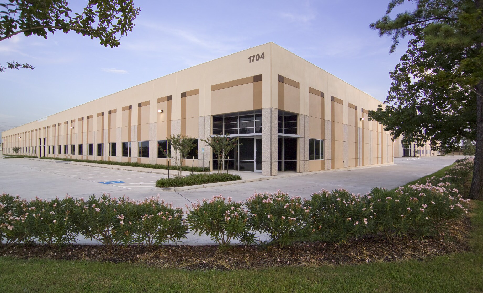1704 Rankin Rd Houston, TX 77073 Industrial Property for Lease on