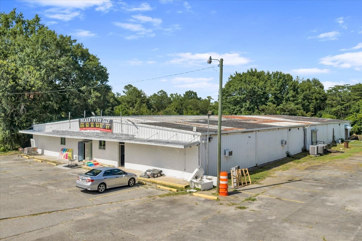 607 Martin Luther King Jr Dr, Fort Valley, GA for Sale