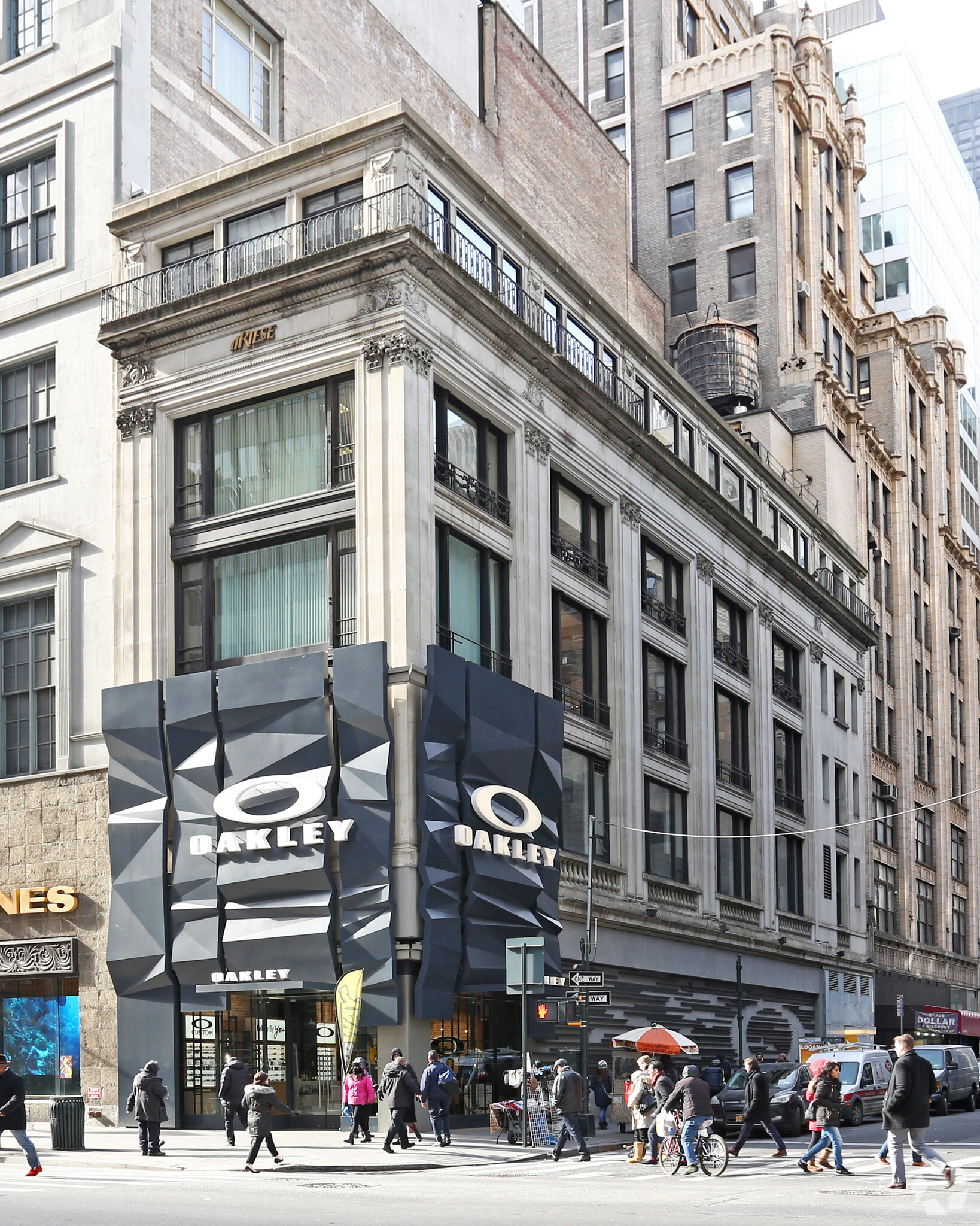 560 Fifth Ave, New York, NY for Rent