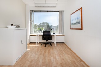 Surrey, BC Coworking Space - 3211 152 St