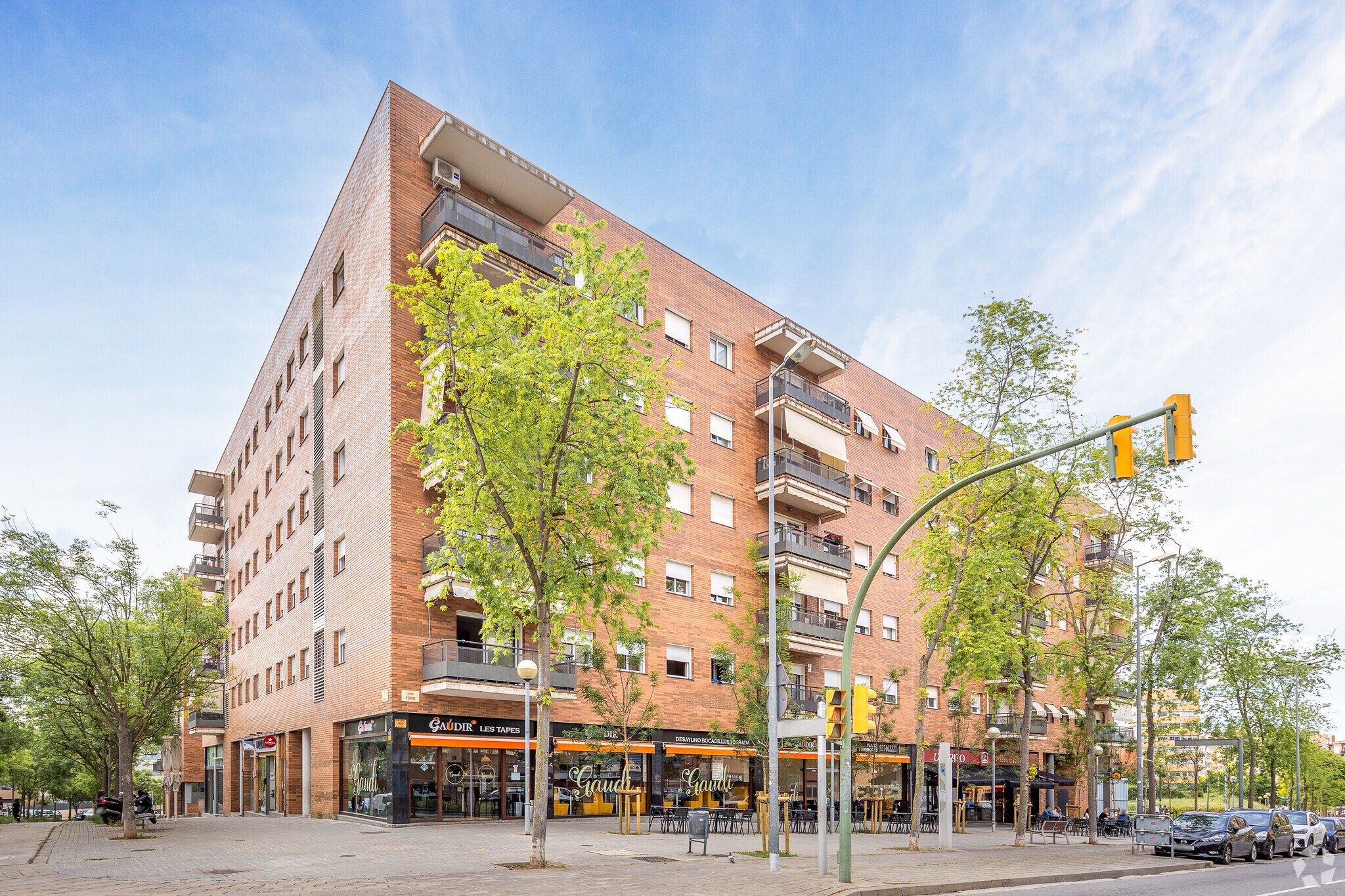143 Carrer Sarajevo, Sabadell, BAR for Rent