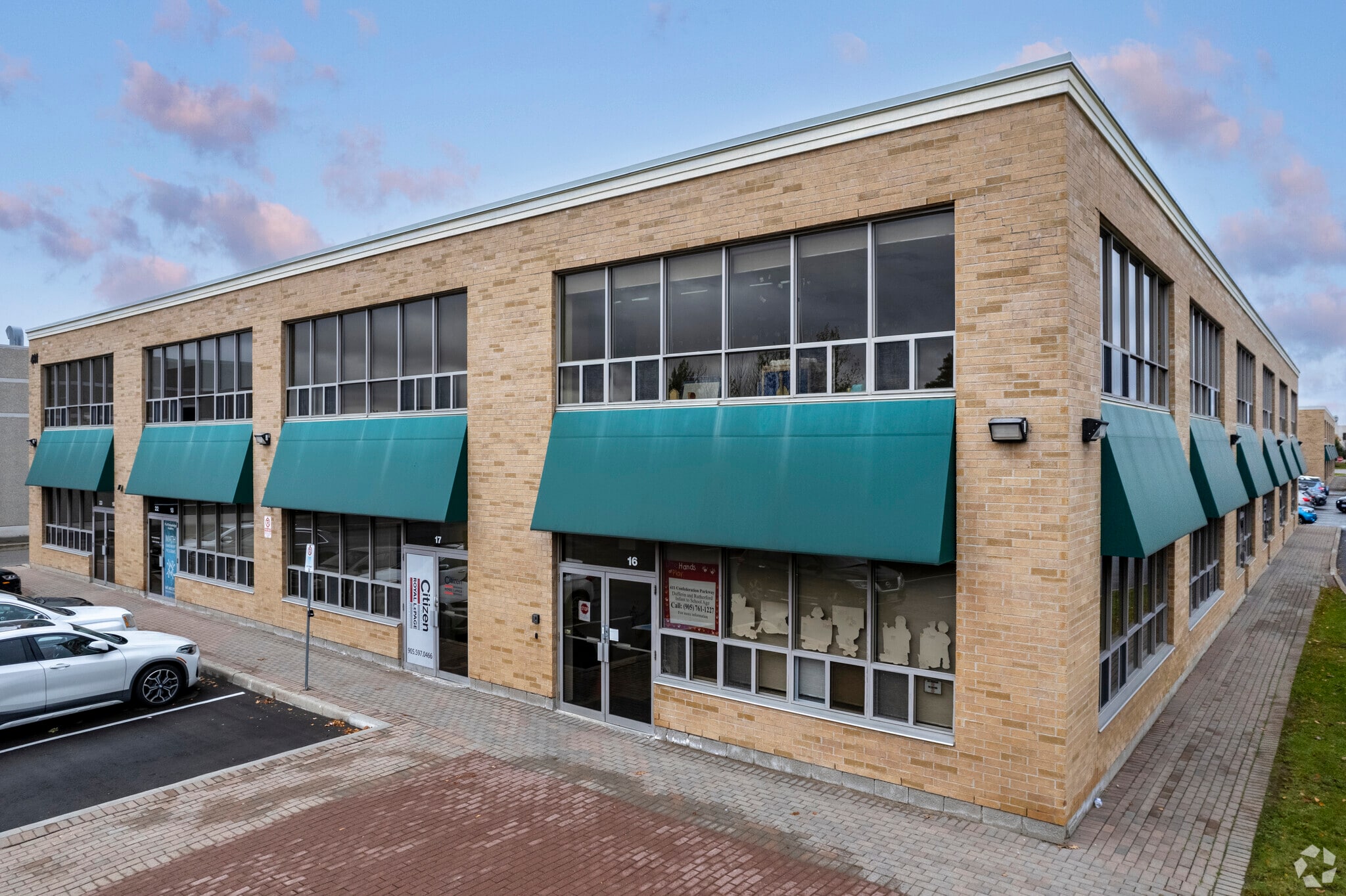 411 Confederation Pky, Concord, ON for Sale