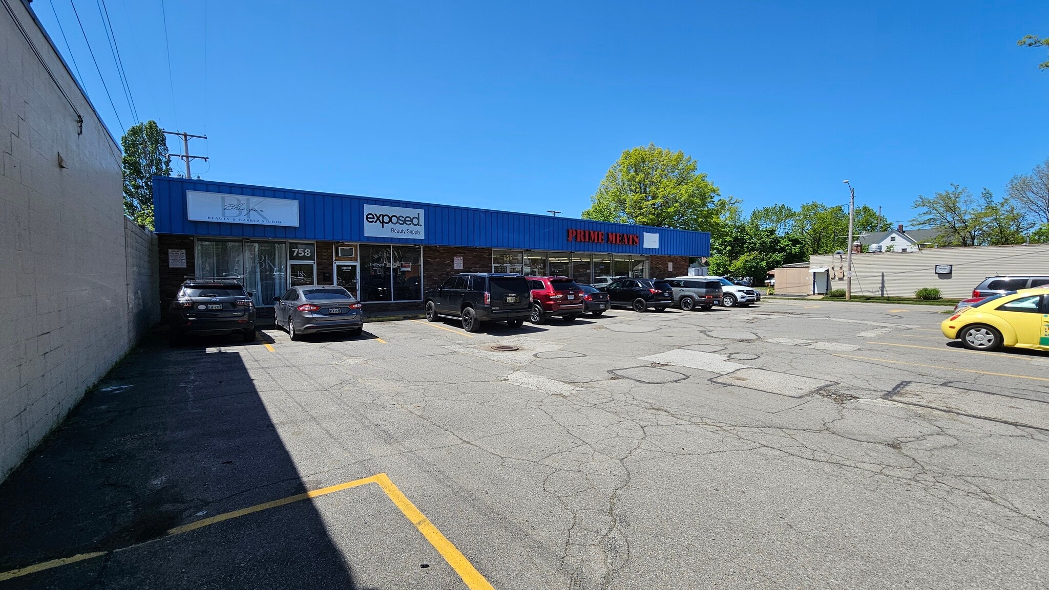 756-758 E 200th St, Cleveland, OH for Rent