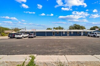 Castroville, TX Flex - 2439 US Highway 90 W