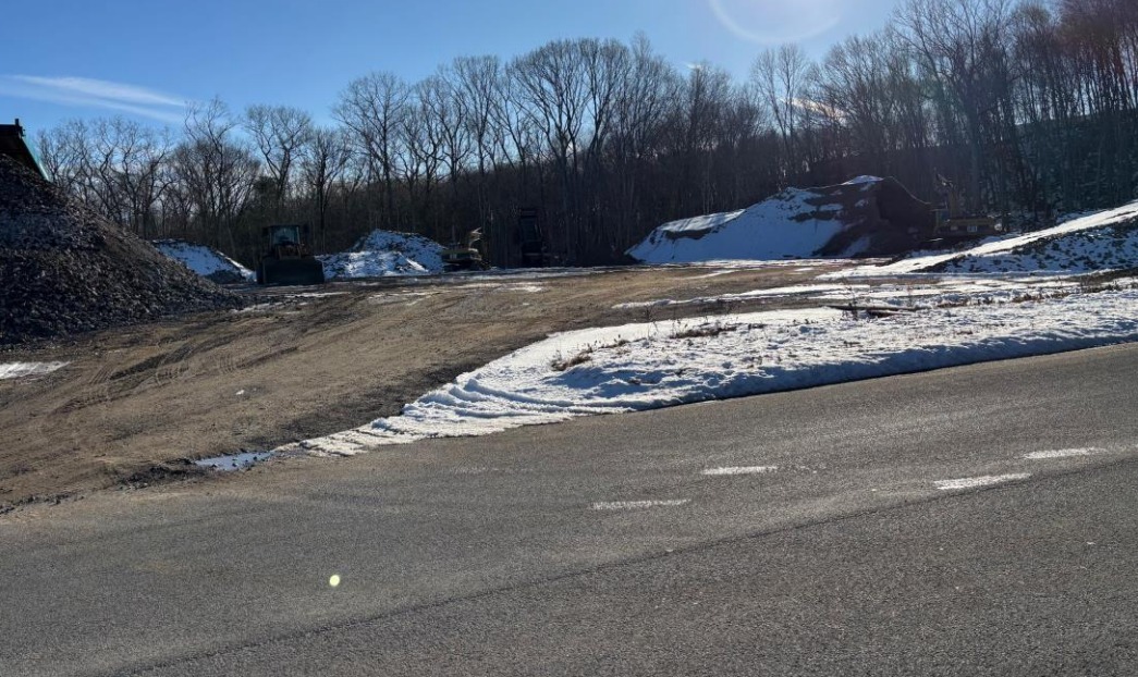 21 E Commerce Dr, Oxford, CT for Sale