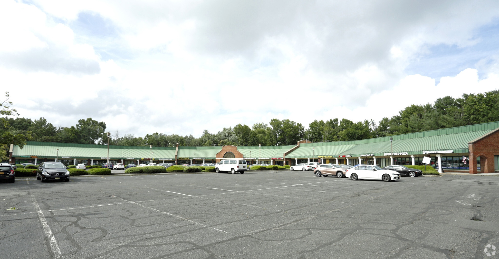 100 US Highway 9, Manalapan Township, NJ for Rent