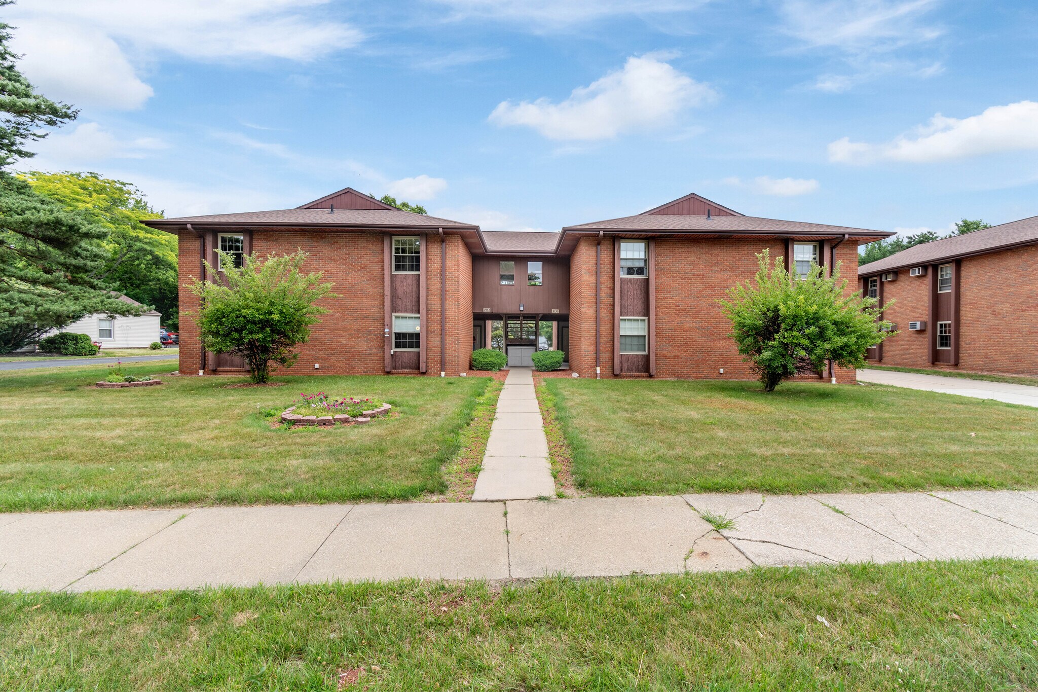 21282144 Tanglewood Ave Alliance, OH 44601 MultiFamily Property for Sale on
