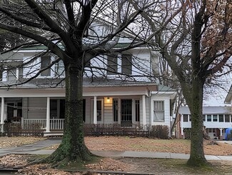 Hot Springs, AR Apartments - 627 Quapaw Ave
