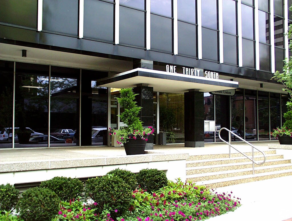 130 S Bemiston Ave Clayton, MO 63105 Office Property for Lease on