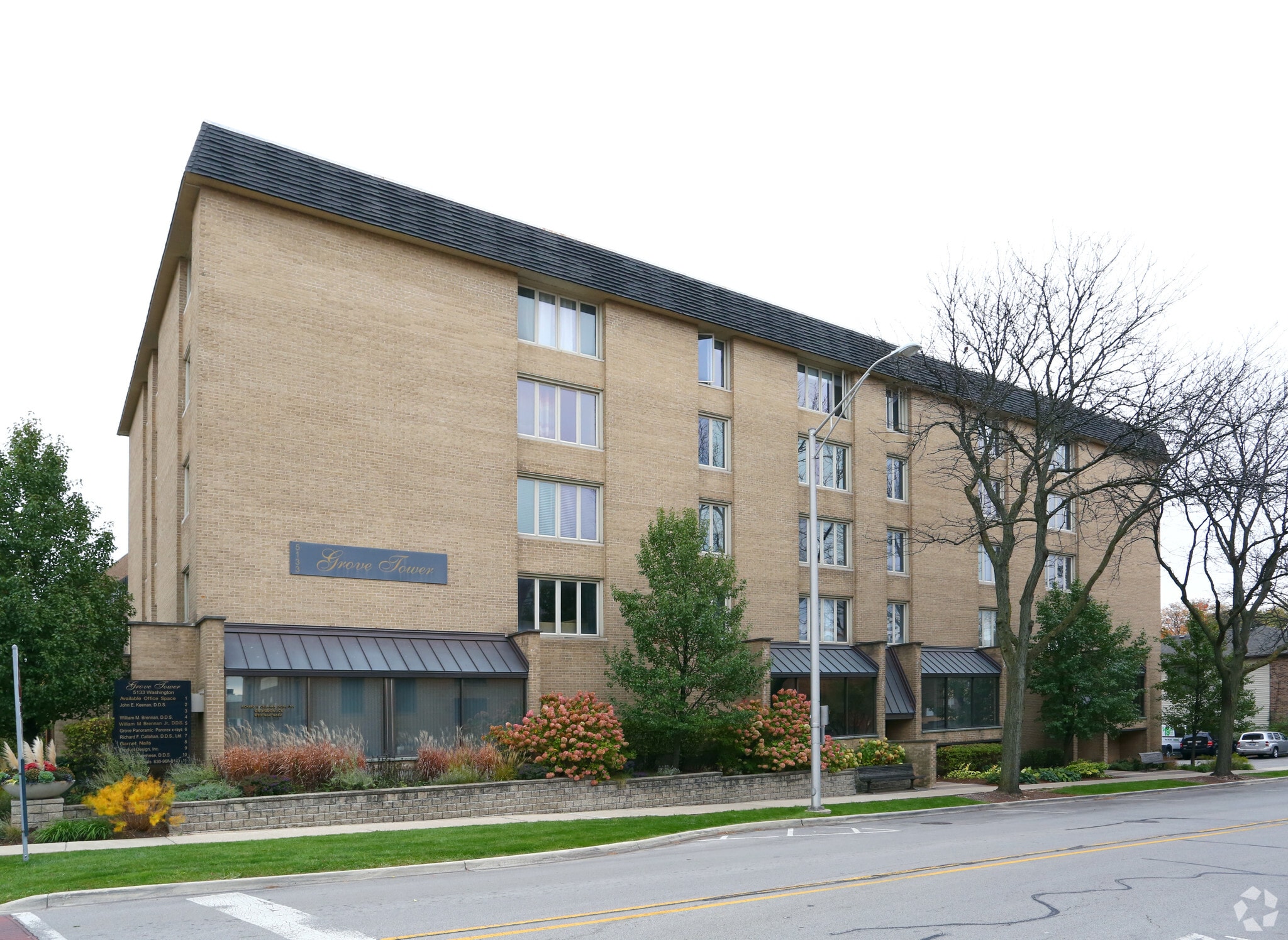 5133 Washington St, Downers Grove, IL for Rent
