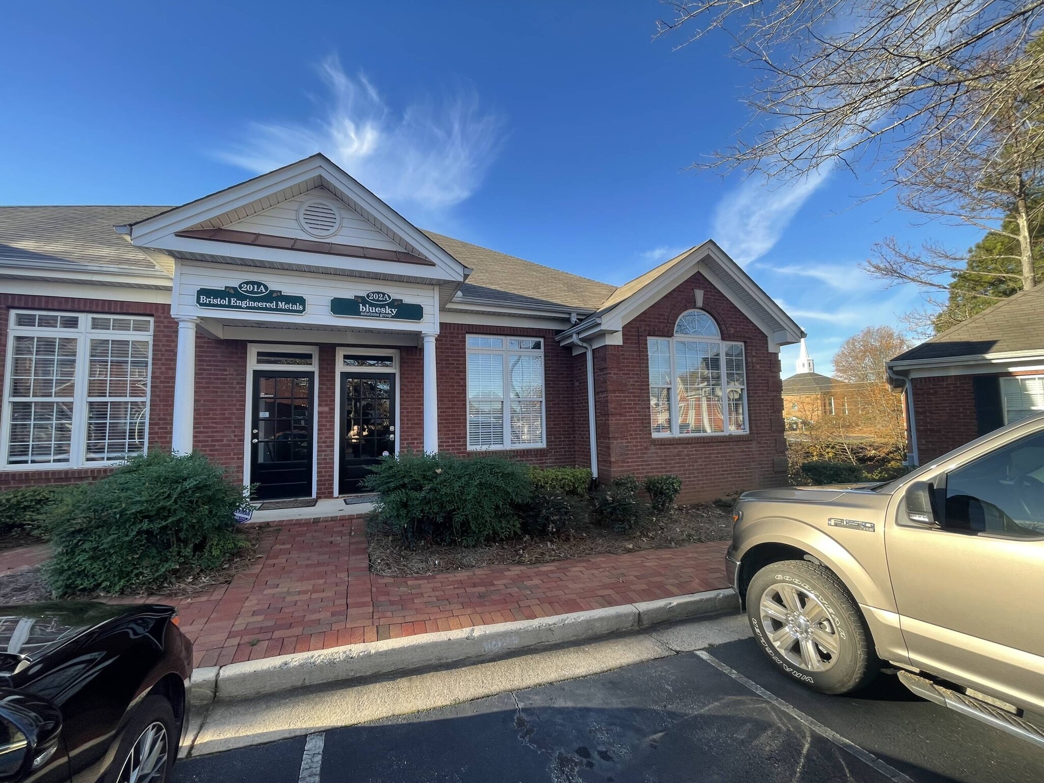 327 Dahlonega St, Cumming, GA for Rent