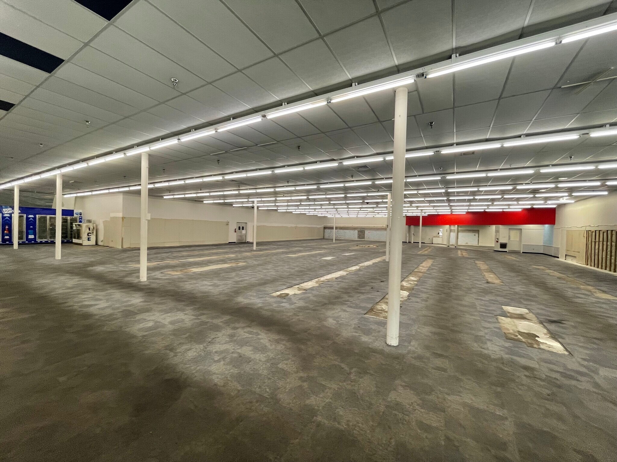 901909 E Fairfield Ave Pensacola, FL 32503 Shopping Center Property