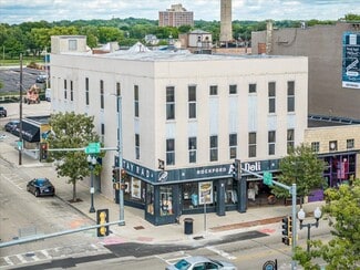 Rockford, IL Retail - 402 E State St