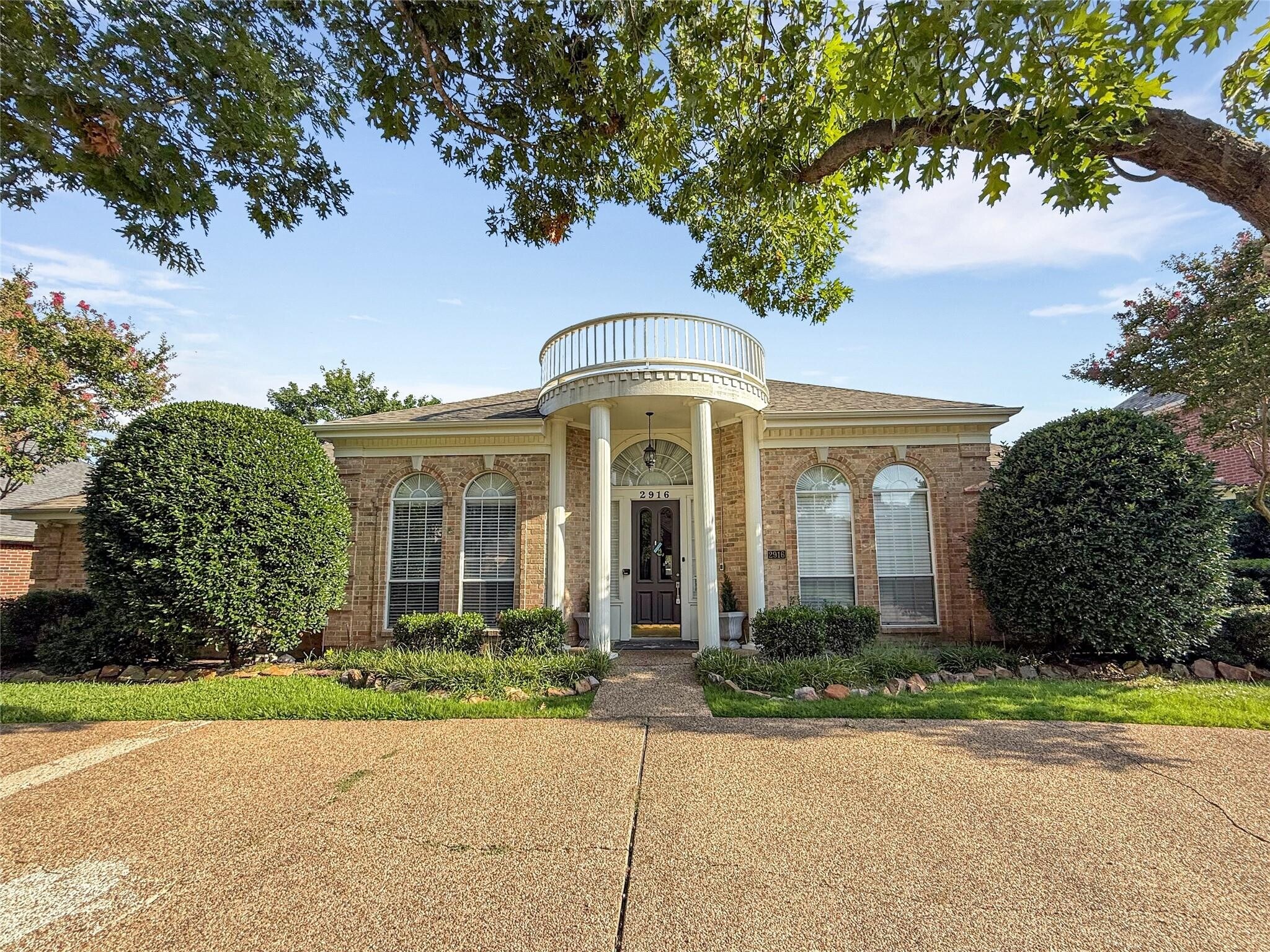 2916 Chalfont Ln, Plano, TX for Sale