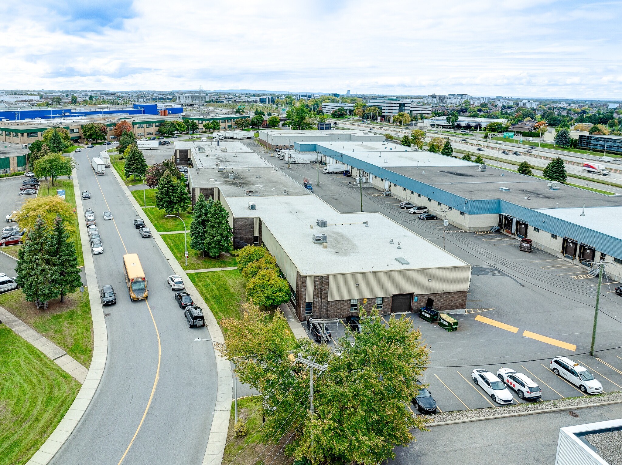 341-371 Rue Isabey, Saint-Laurent, QC for Rent