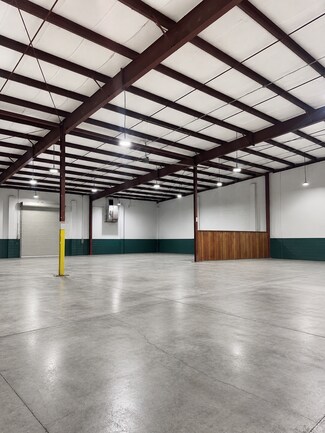 Naples, FL Warehouse - 1989 Trade Center Way