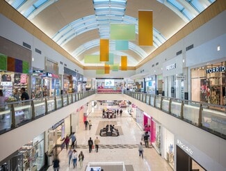 Northridge, CA Retail - 9301 Tampa Ave