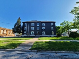 Saint Joseph, MI Apartments - 917 Pearl St Saint Joseph, MI Apartments - 917 Pearl St