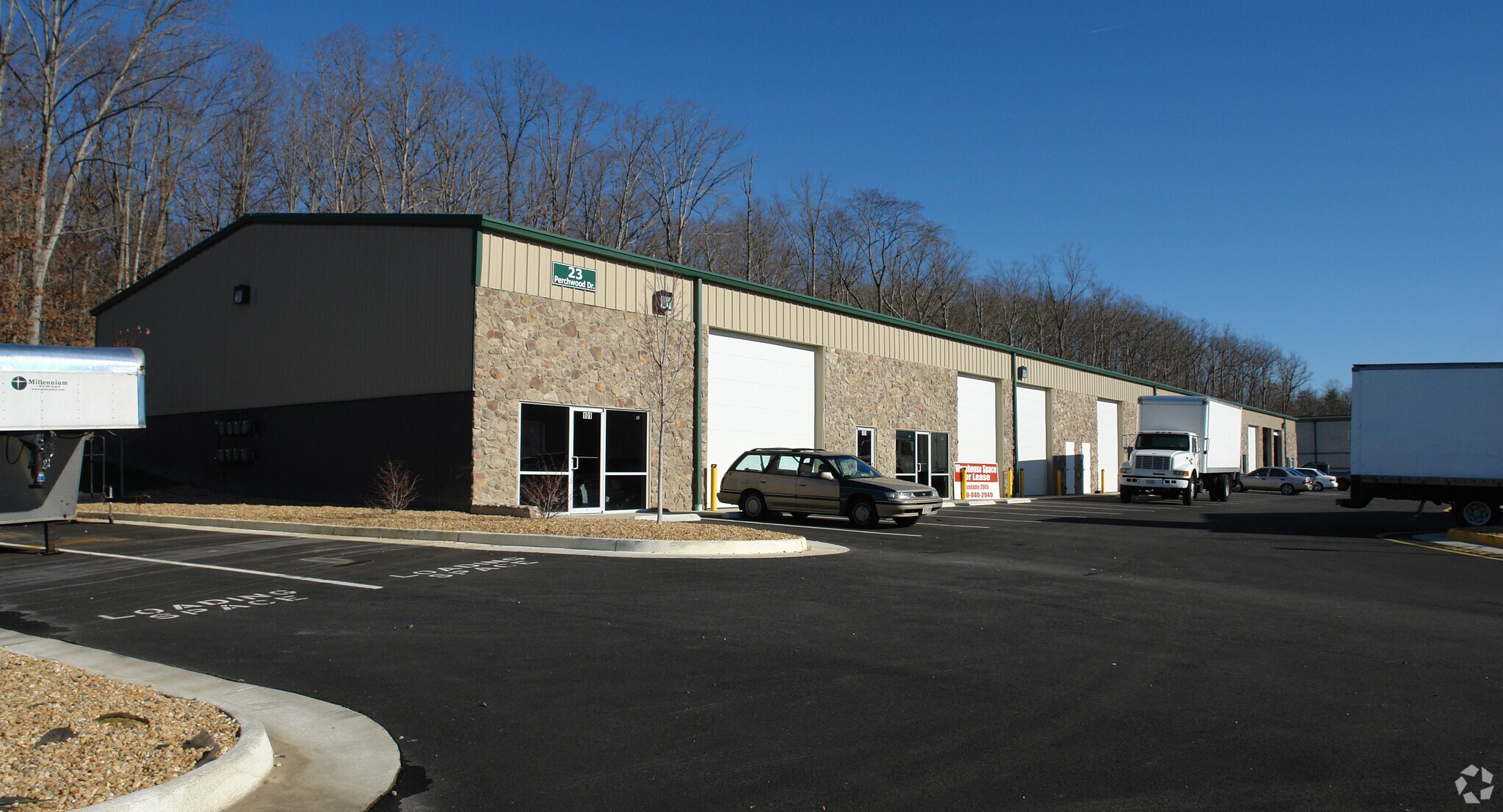 23 Perchwood Dr Fredericksburg, VA 22405 Flex Property for Lease on