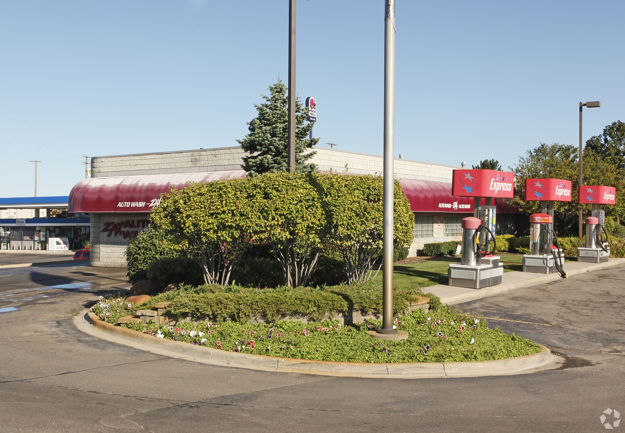49160 Grand River Ave, Wixom, MI for Sale
