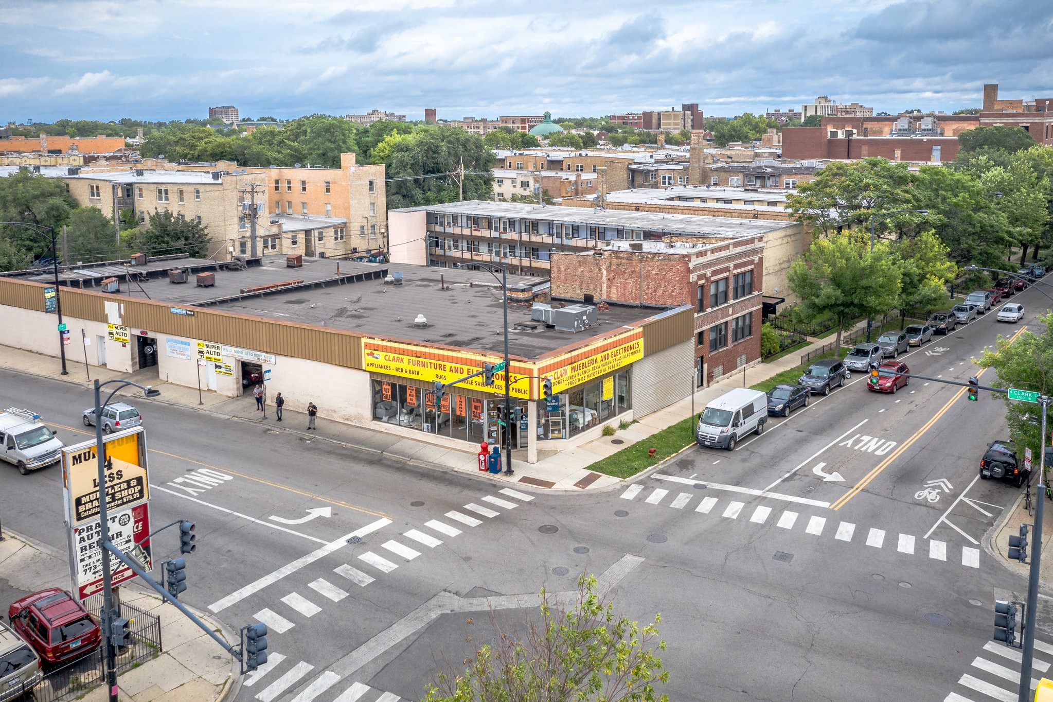 6801 N Clark St, Chicago, IL for Sale