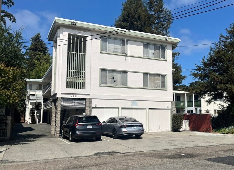 3541 Dimond Ave, Oakland, CA for Sale