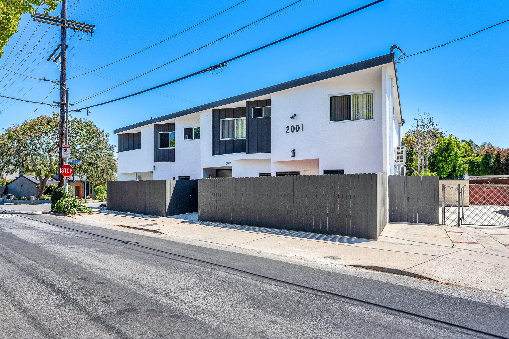 2001 Penmar Ave, Venice, CA for Sale