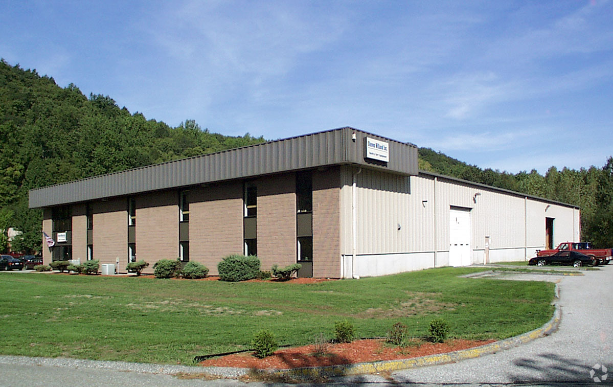 4 Production Dr, Brookfield, CT for Rent