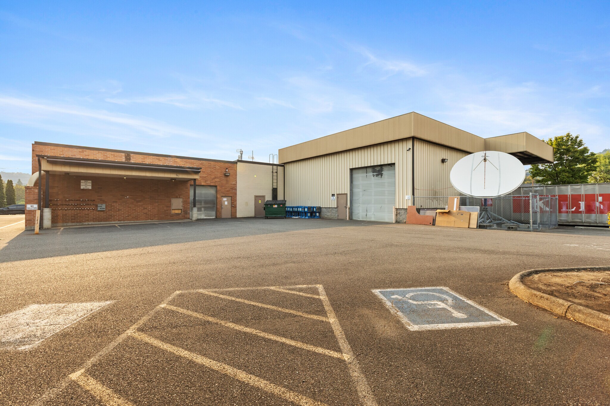 345 NE Winchester St, Roseburg, OR for Rent