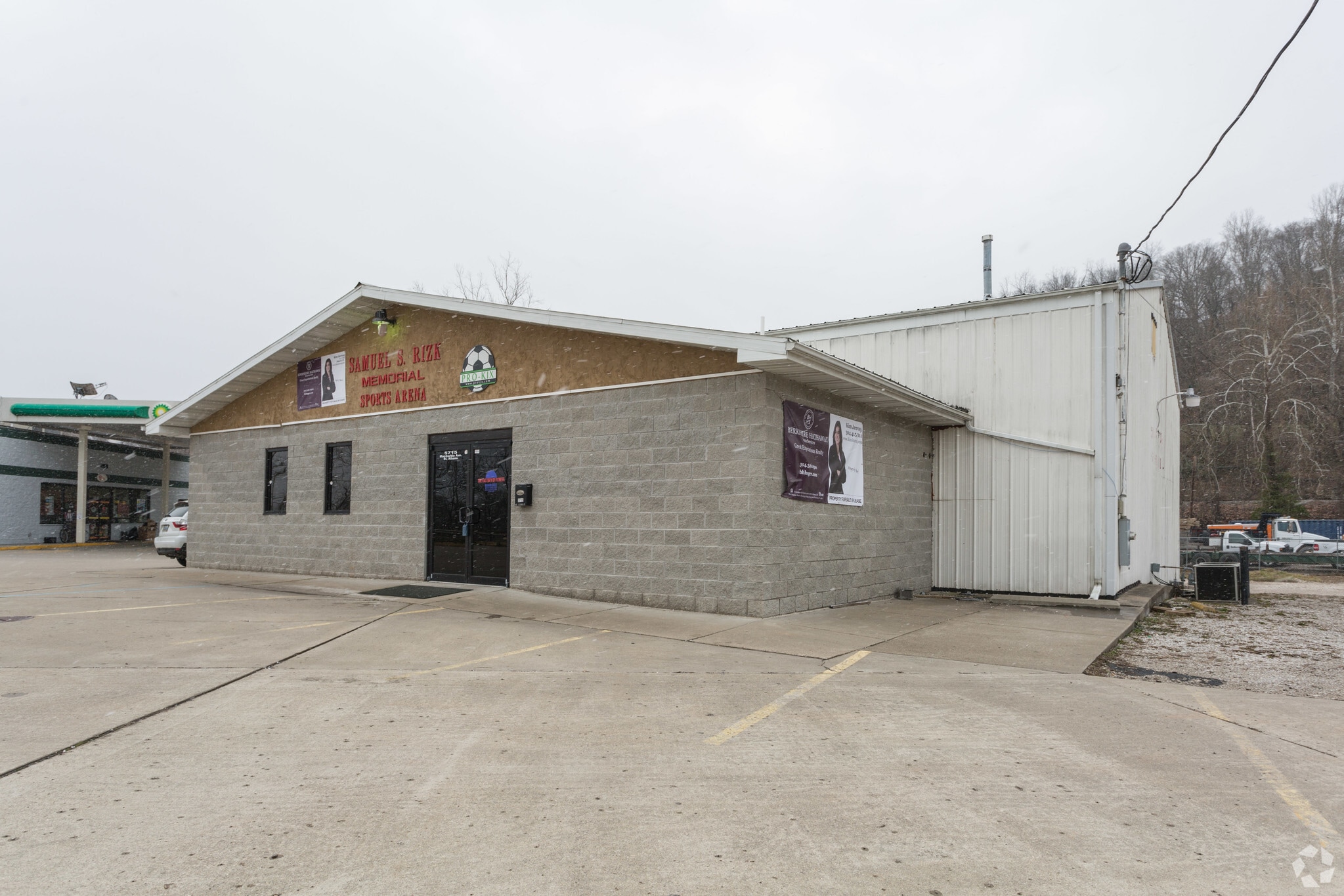 5715 Maccorkle Ave, Charleston, WV for Sale