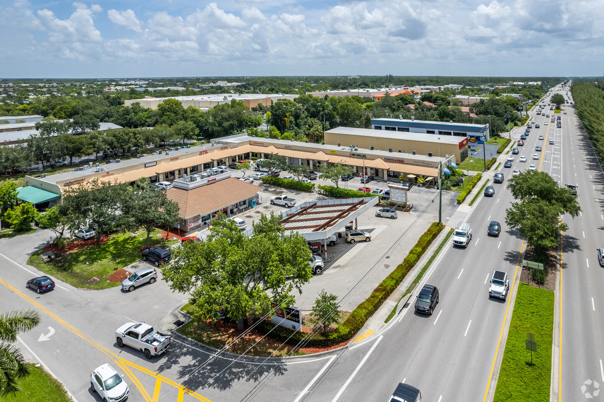 2055-2099 Pine Ridge Rd, Naples, FL for Rent