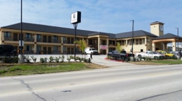 200 S Lavaca, Moulton, TX for Sale