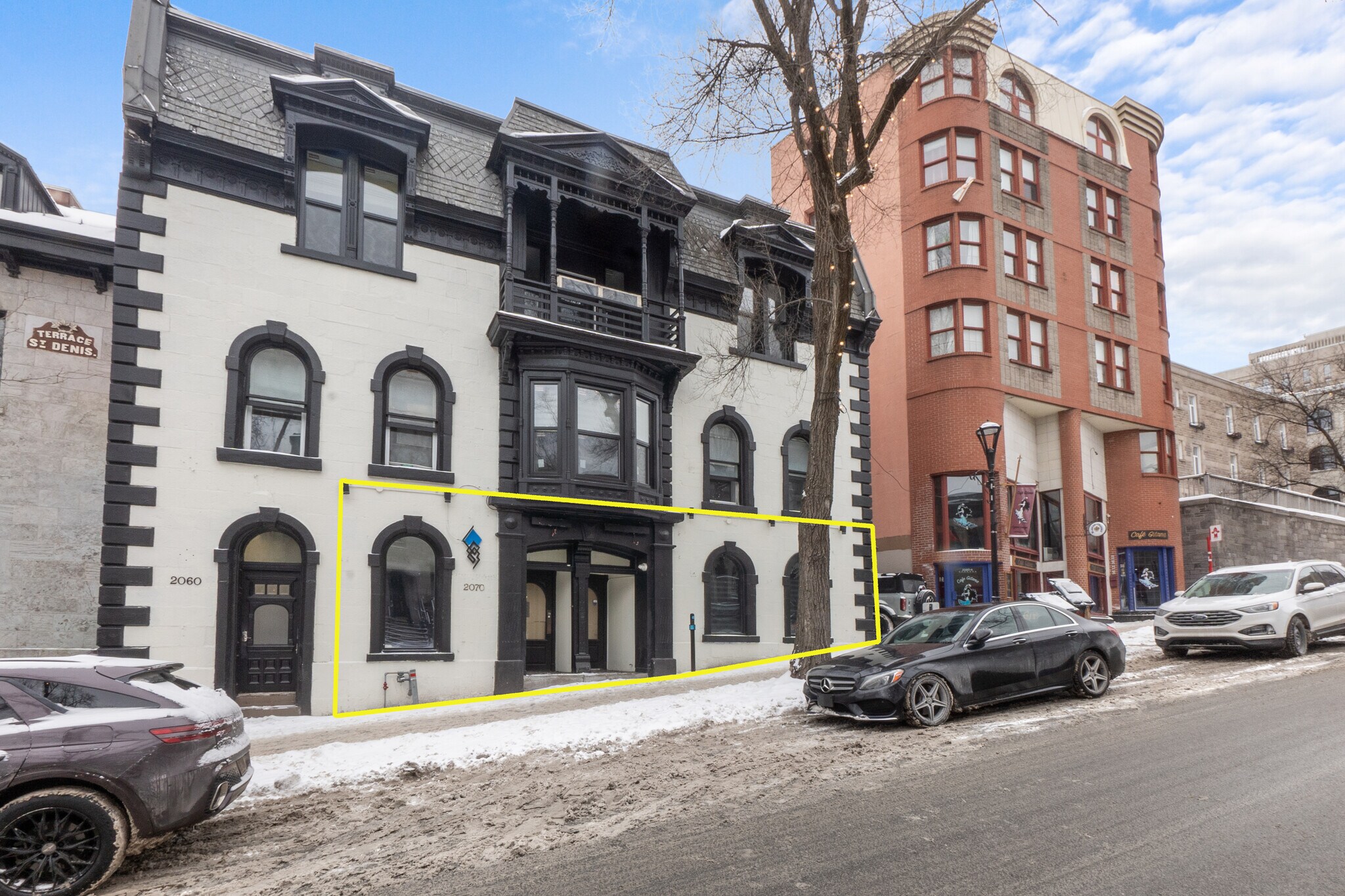 2070 St Saint-Denis, Montréal, QC for Rent