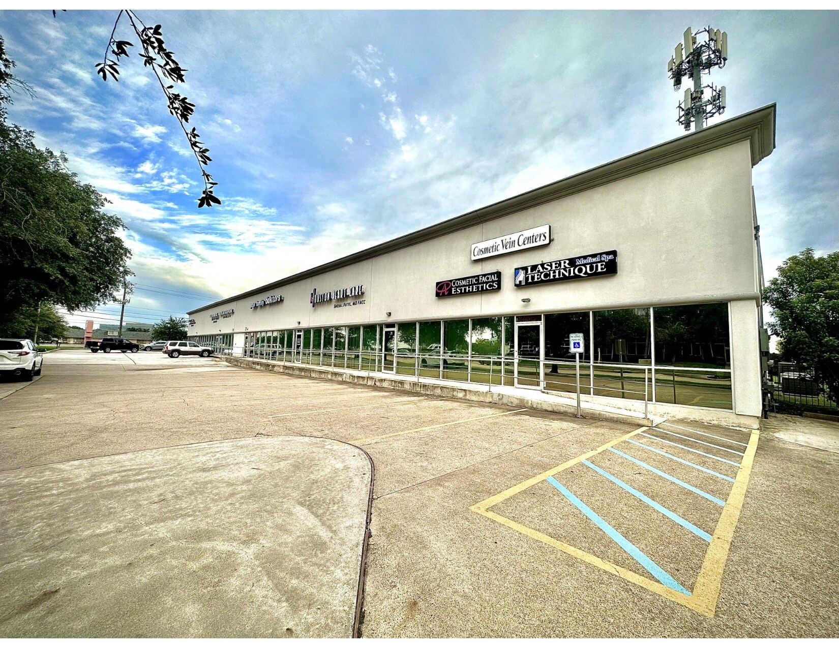 17200 Highway 3, Webster, TX for Rent