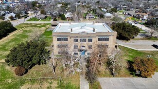 Seguin, TX undefined - 216 E College St