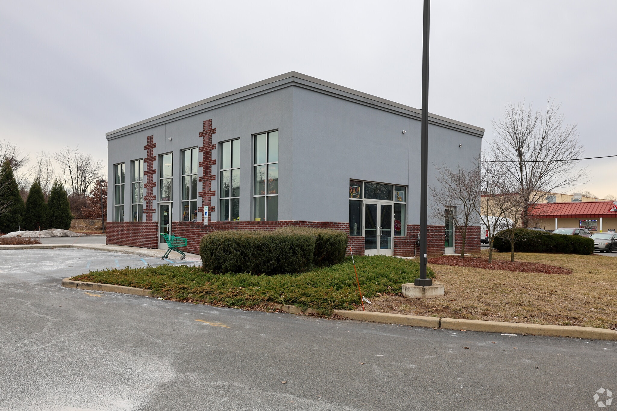 294 Lincoln Blvd, Middlesex, NJ for Rent