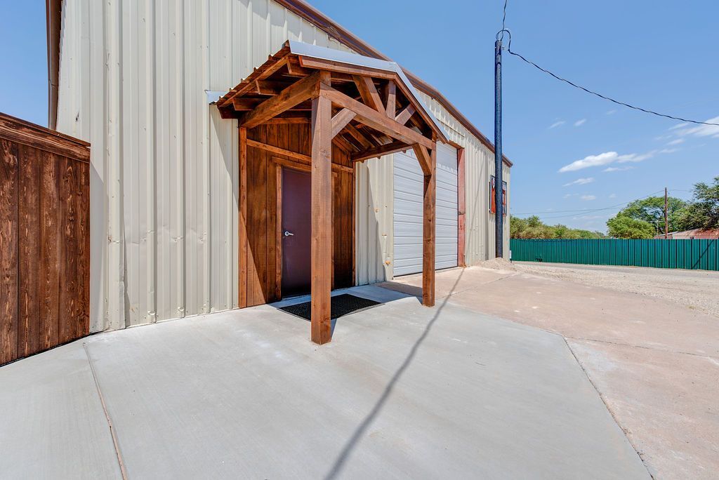 1910 Research Blvd, Lubbock, TX for Rent