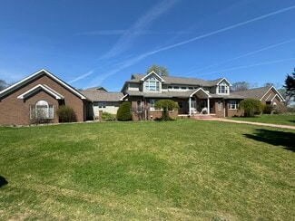 North Lawrence, OH Office/Residential - 1173 Manchester Ave SW