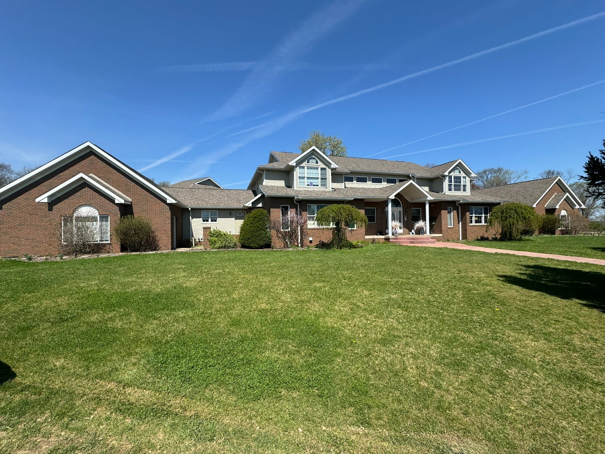 1173 Manchester Ave SW, North Lawrence, OH for Sale
