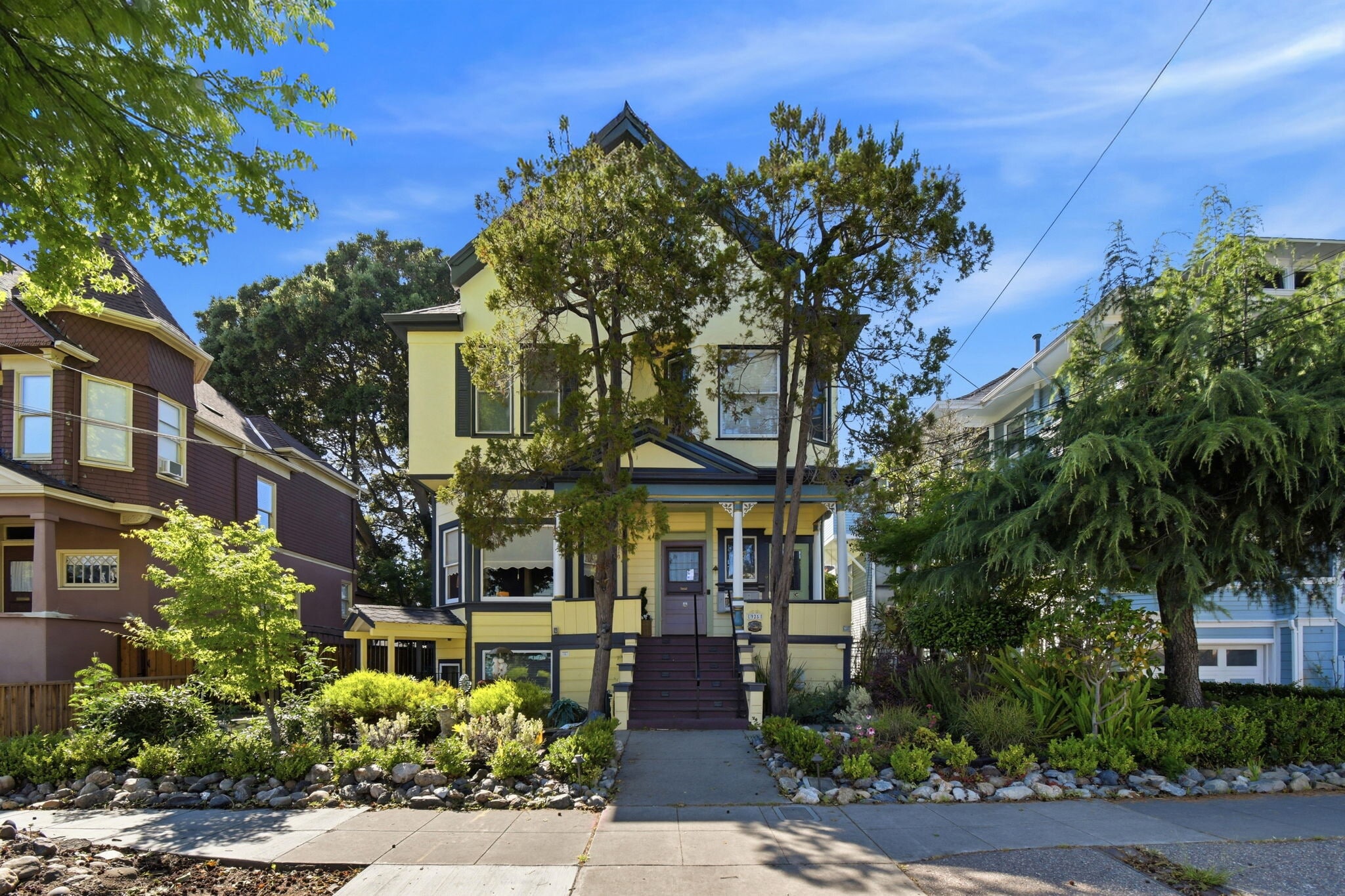 925 Chestnut St, Alameda, CA for Sale