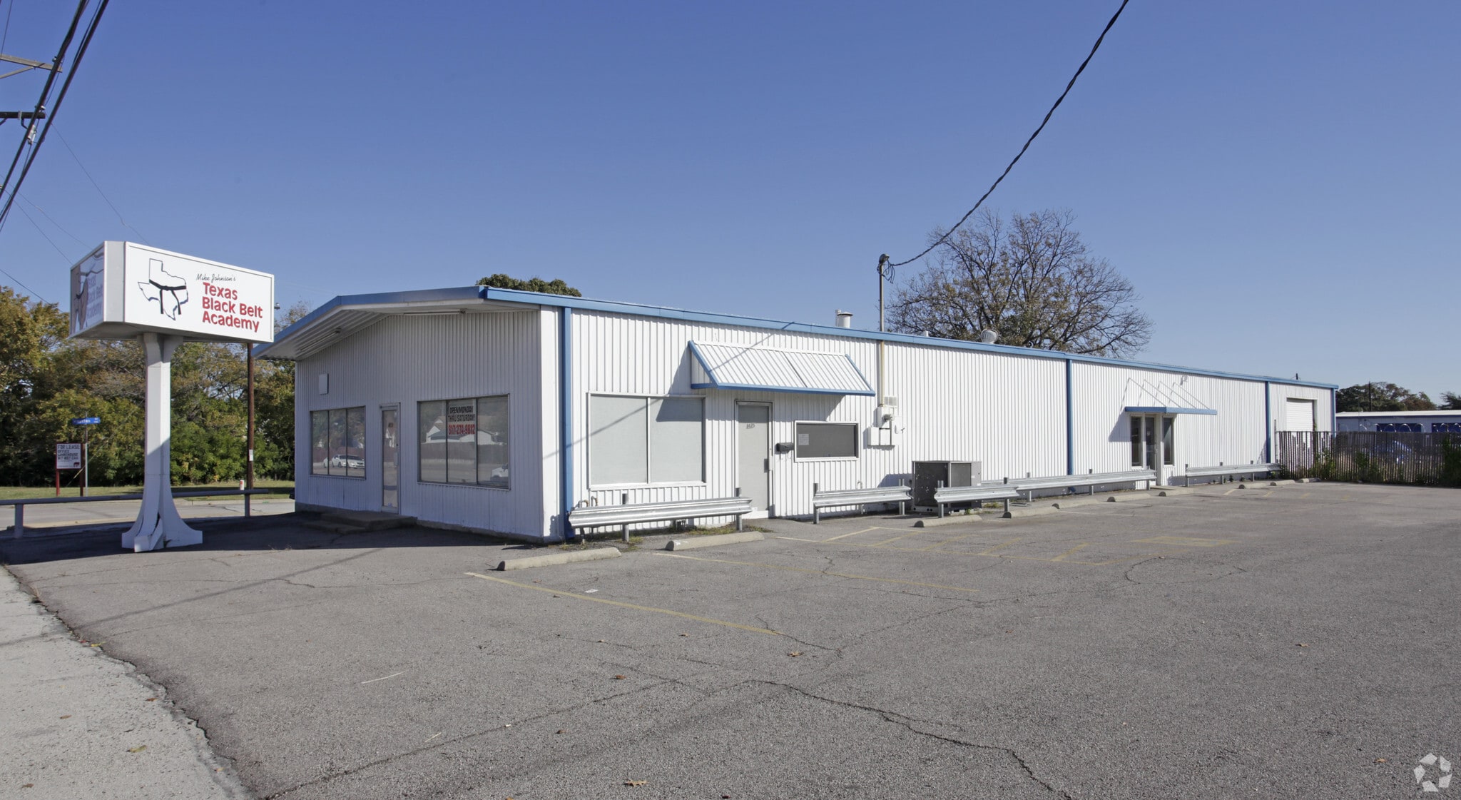 425 N Cooper St, Arlington, TX for Rent