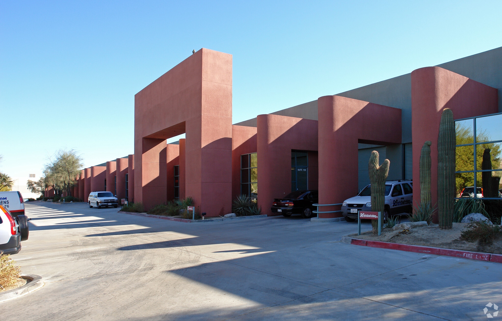 77899 Wolf Rd Palm Desert, CA 92211 Flex Property for Lease on