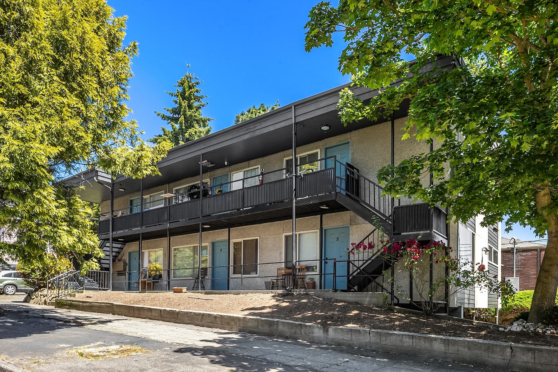 4400 Linden Ave N, Seattle, WA for Sale