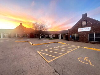 Pella, IA Office - 2601-2611 Washington St