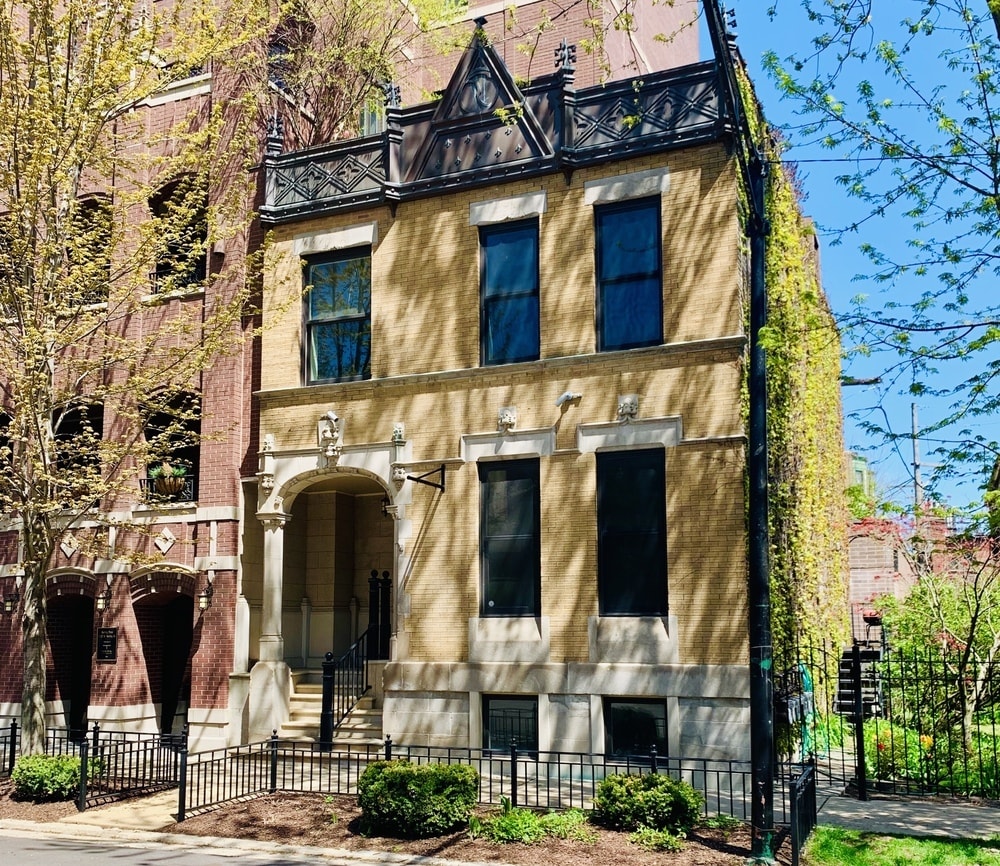 1725 N Burling St, Chicago, IL for Sale