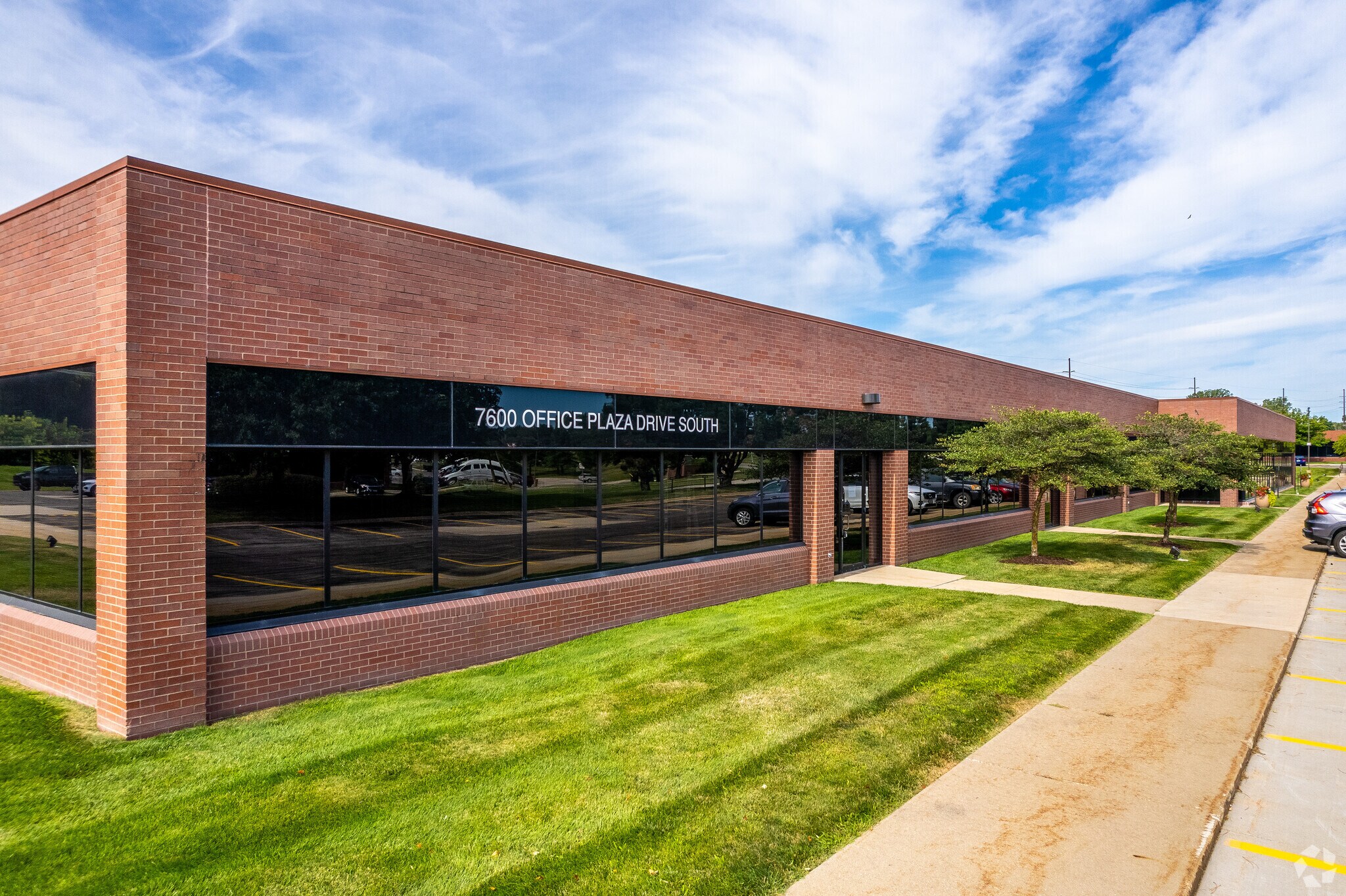 7600 Office Plaza Dr S, West Des Moines, IA for Rent