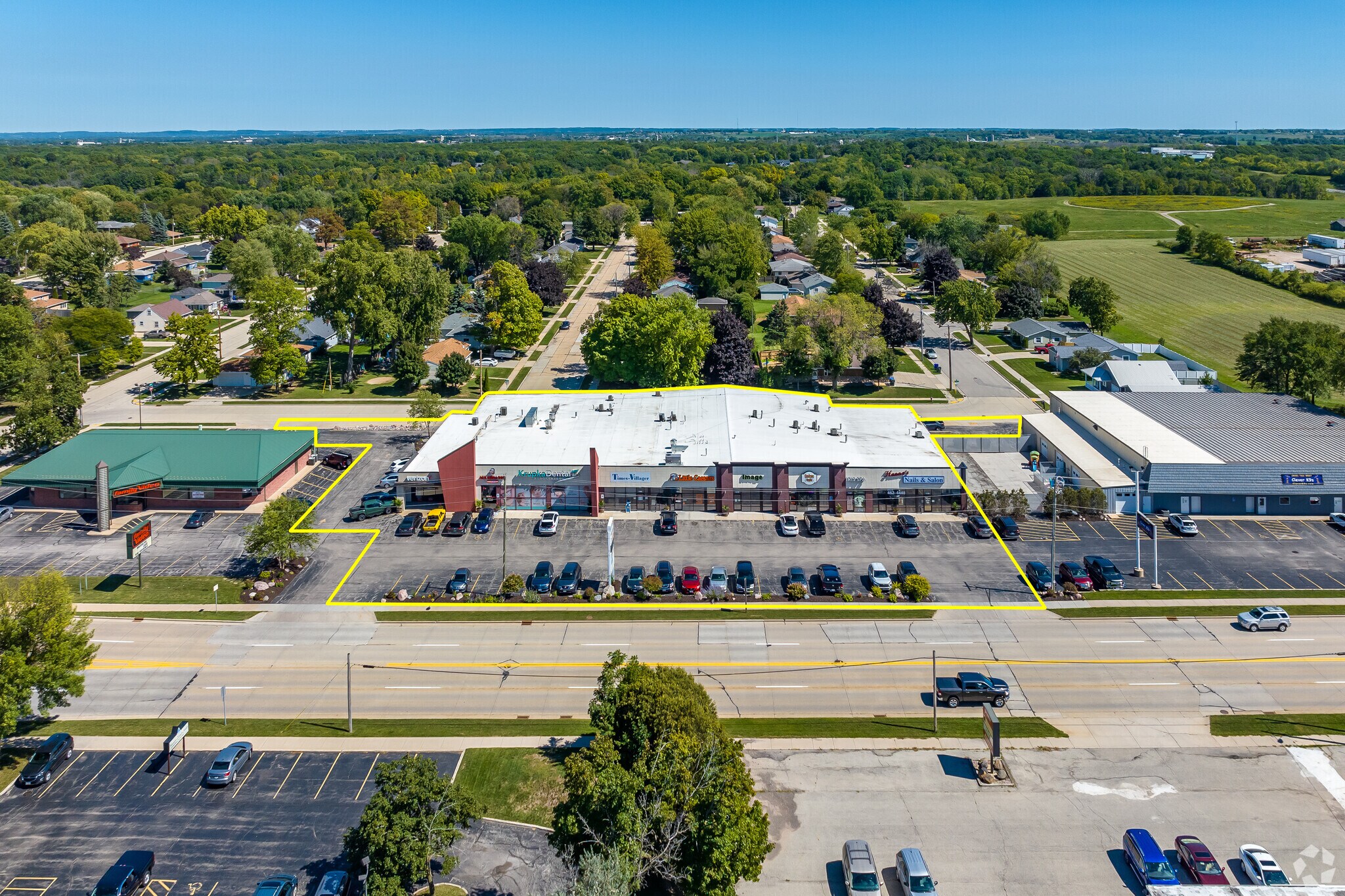 18101950 Crooks Ave Kaukauna, WI 54130 Retail Property for Lease on