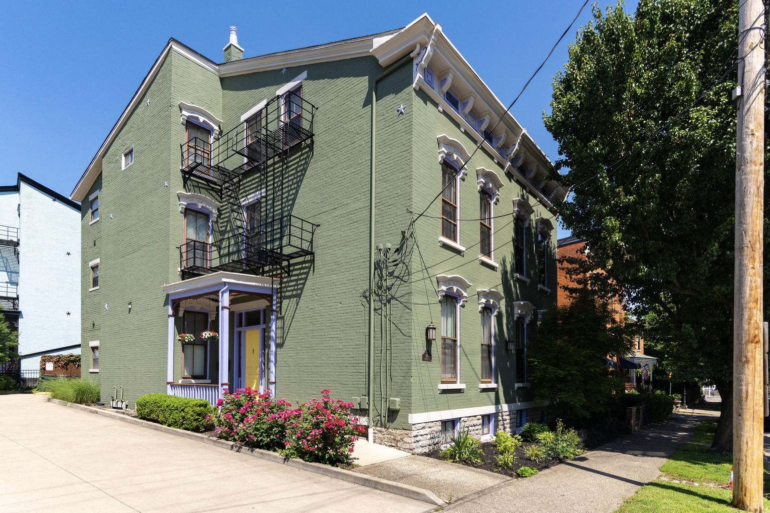 427429 Russell St Covington, KY 41011 MultiFamily Property for Sale