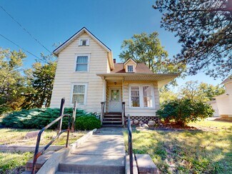 Green, OH Storefront Retail/Office - 4725 S Massillon Rd Green, OH Storefront Retail/Office - 4725 S Massillon Rd