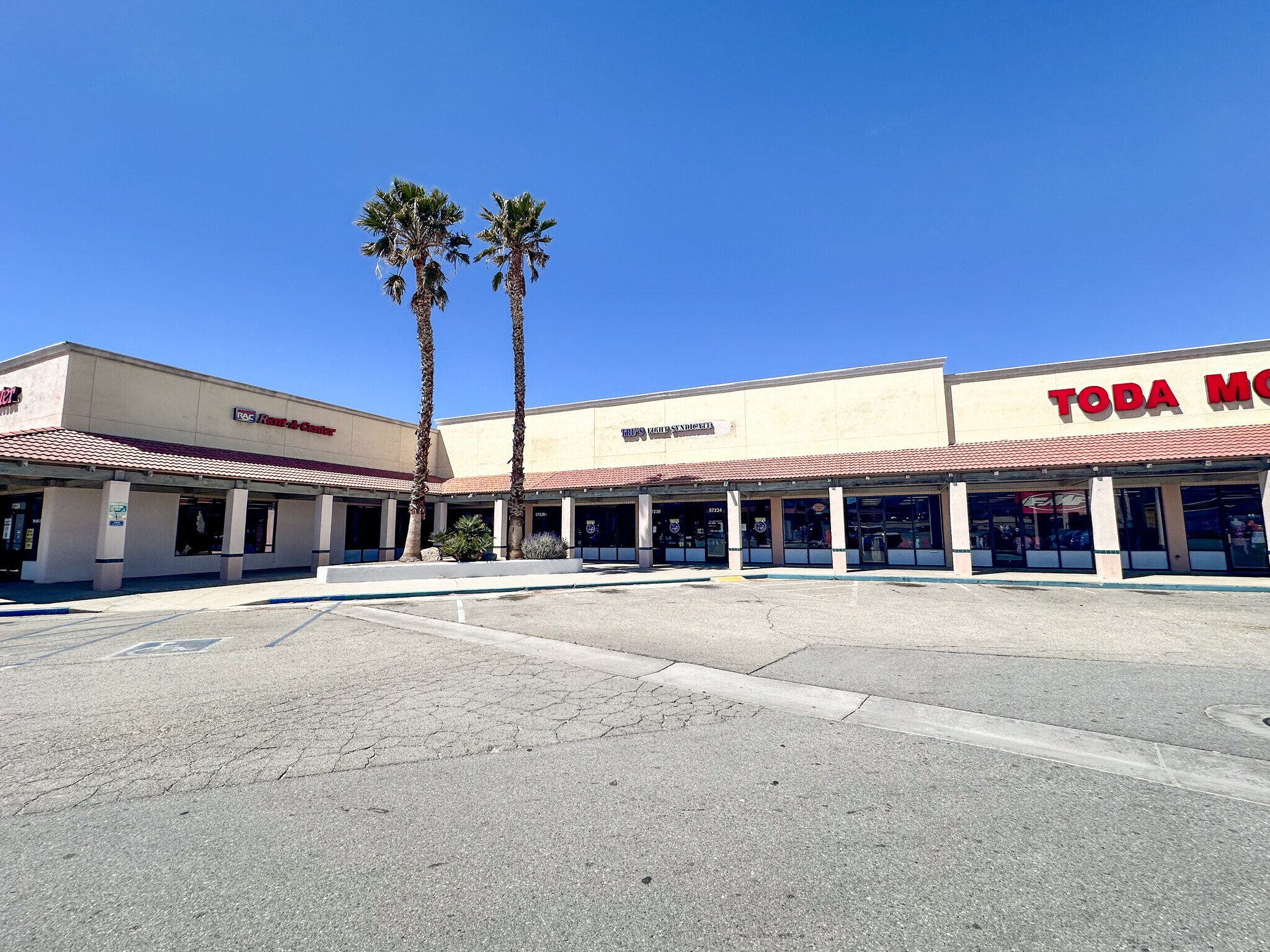 57200-57274 29 Palms Hwy, Yucca Valley, CA for Rent